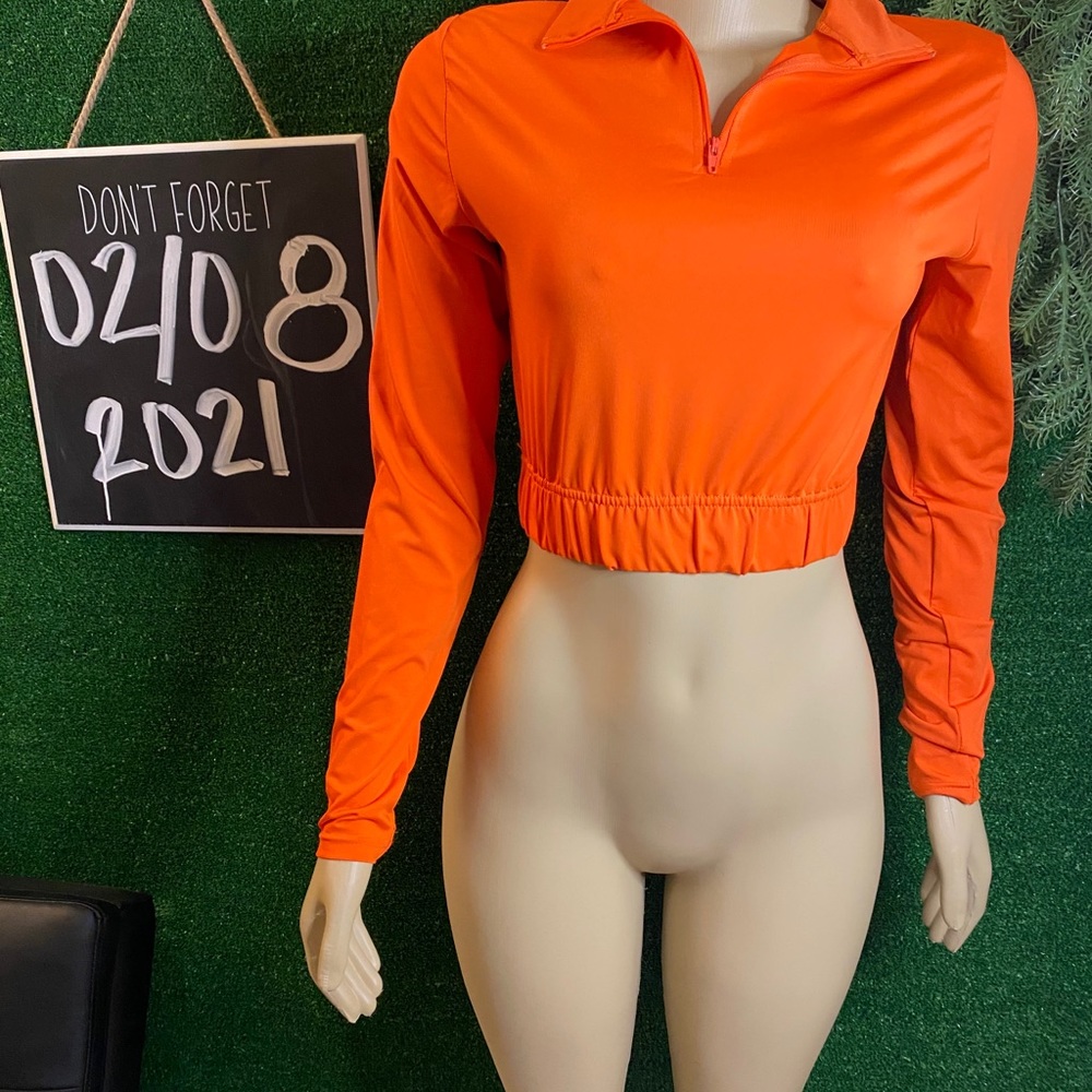 Orange Longsleeve Croptop Size M SOLD